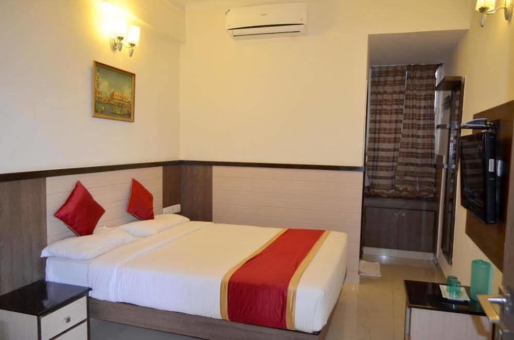 Comfort Inn Лакхнау Экстерьер фото